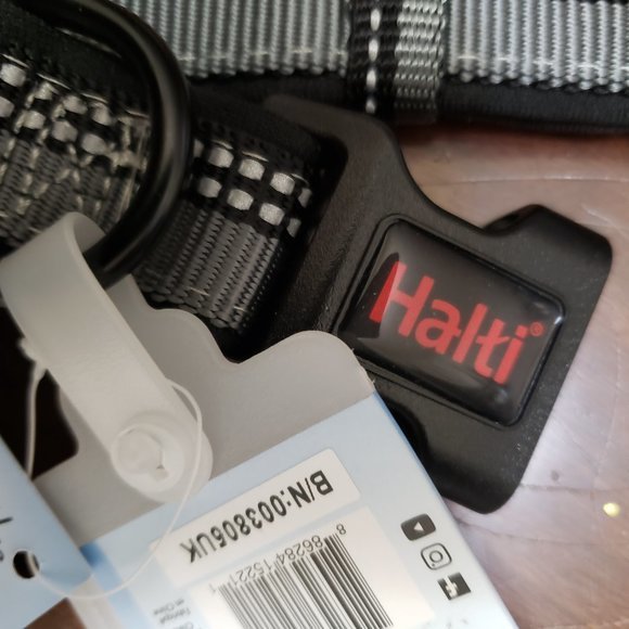 Halti Dog Collar - Medium Sized Dog - NWT - Picture 7 of 8